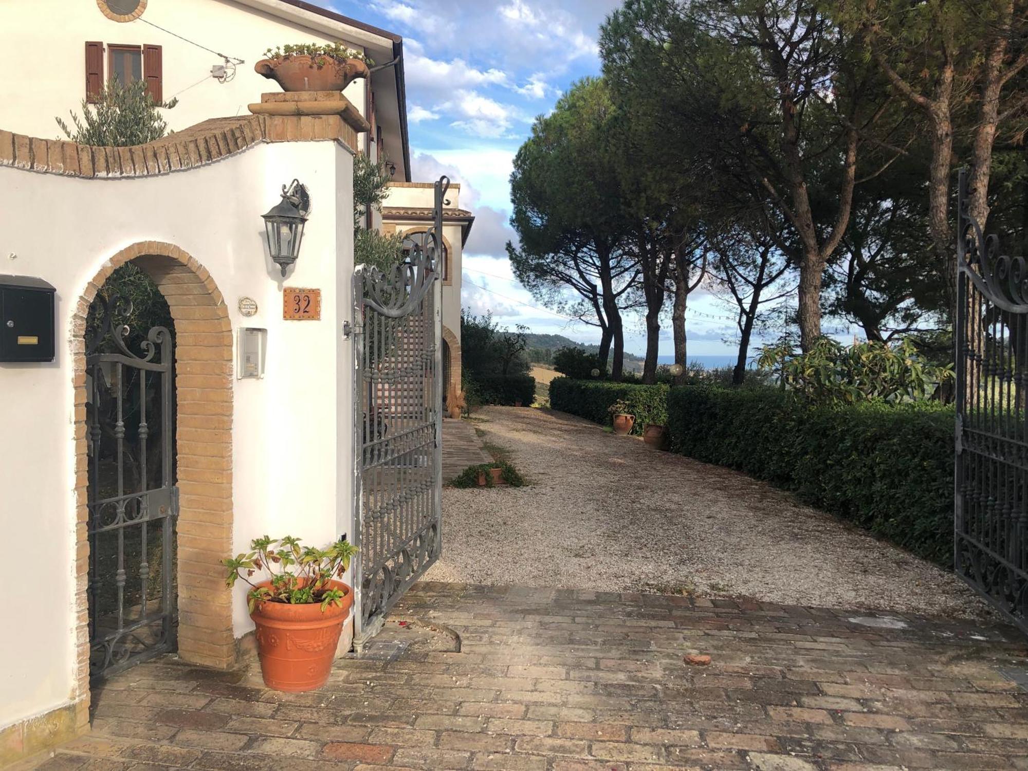 Casa Vacanze Cristina - Holiday House Apartamento Ripatransone Exterior foto